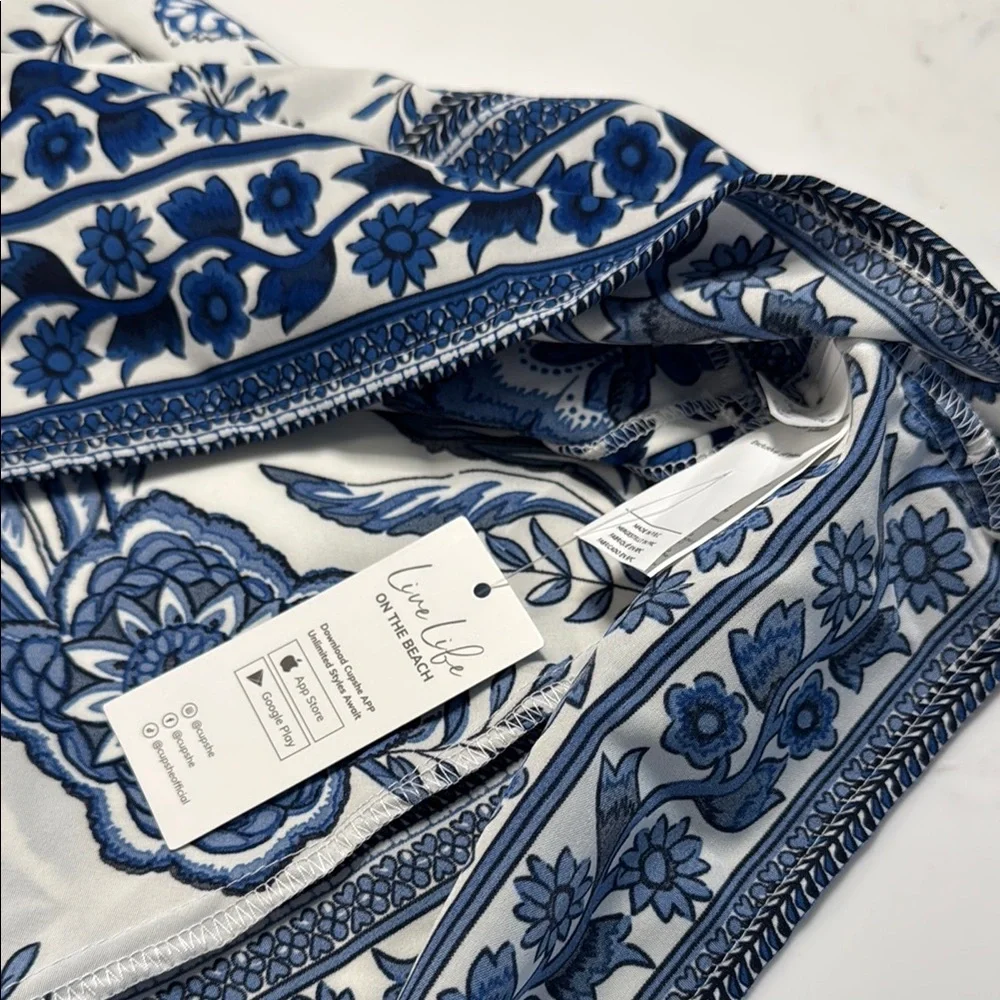 Floral Blue and White Dress - Picture 8 of 9